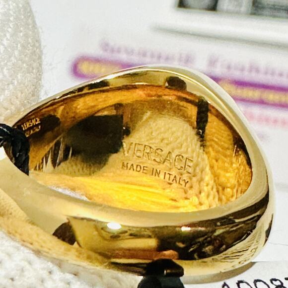 NIB Versace Ring Size IT 15/ US 7 Icon Medusa Head Greca Engraved Gold Tone - Picture 10 of 12